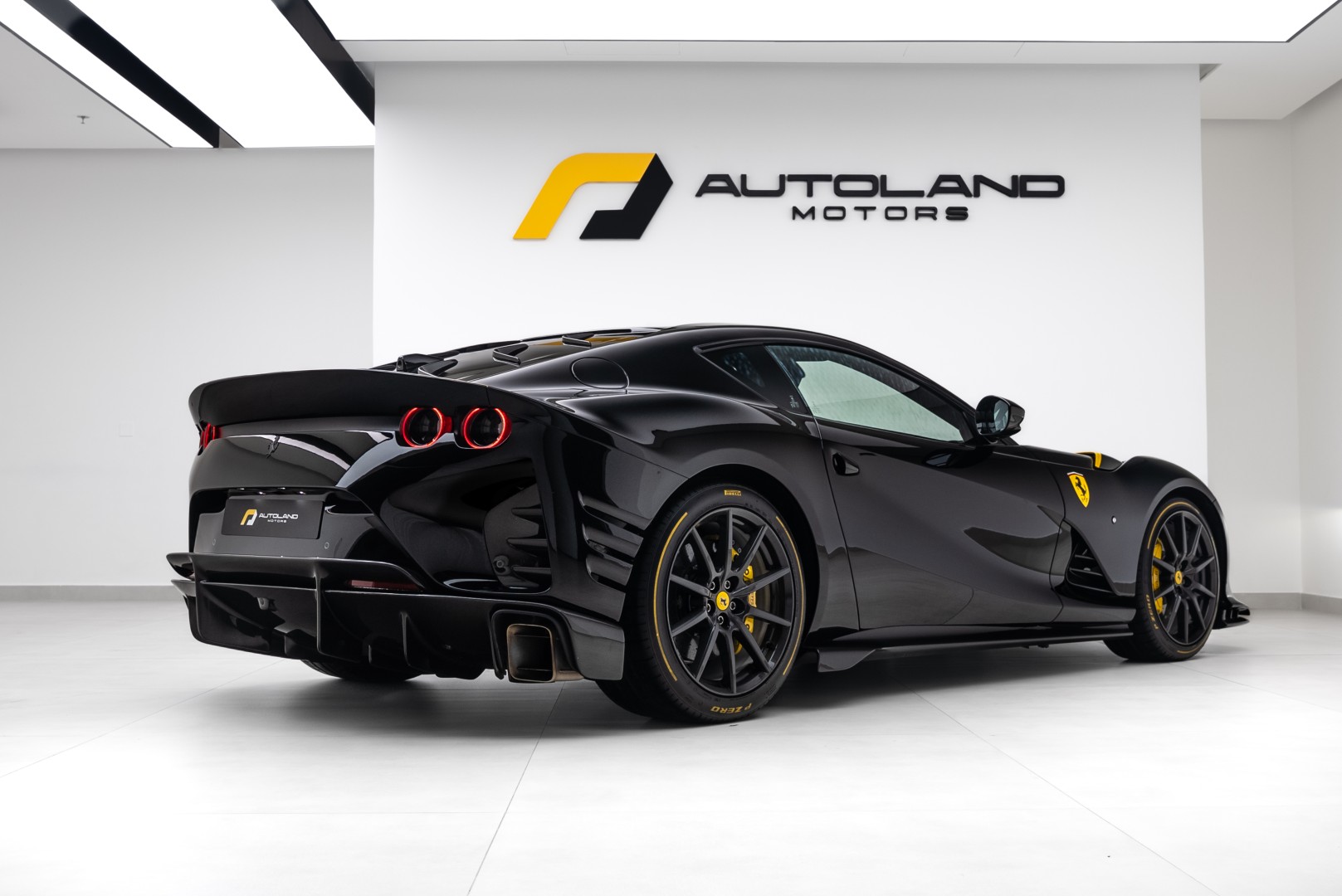 2023 FERRARI 812 COMPETZIONE